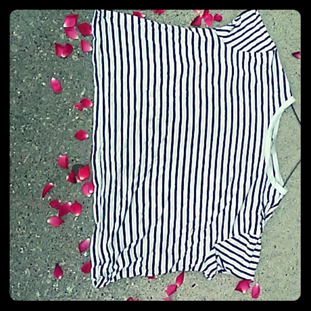 A white and navy blue t-shirt